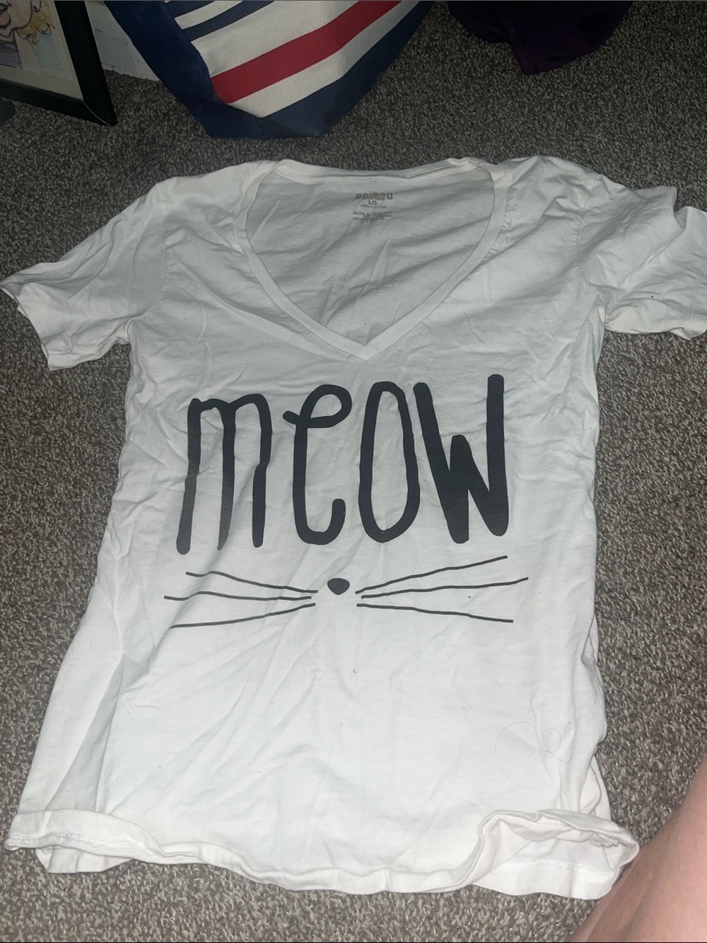 White V-Neck 'Meow' Graphic Tee
